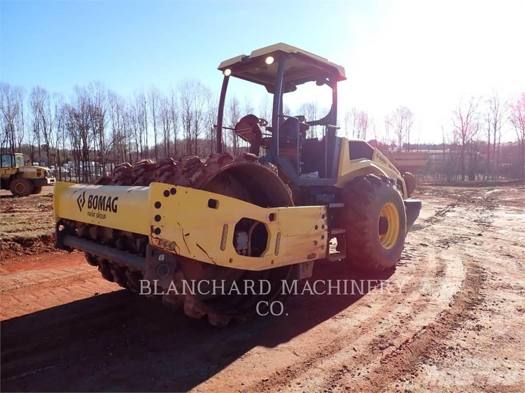 Bomag BW211PHD-5 土壤压实机