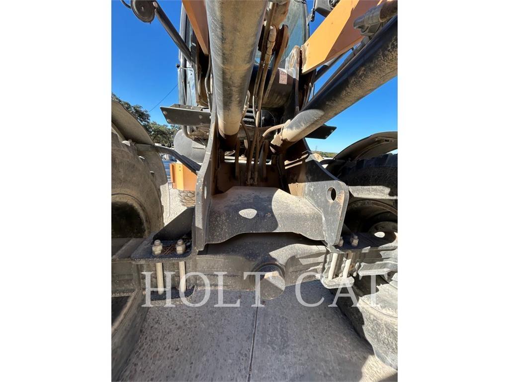 CASE 321F 轮式装载机