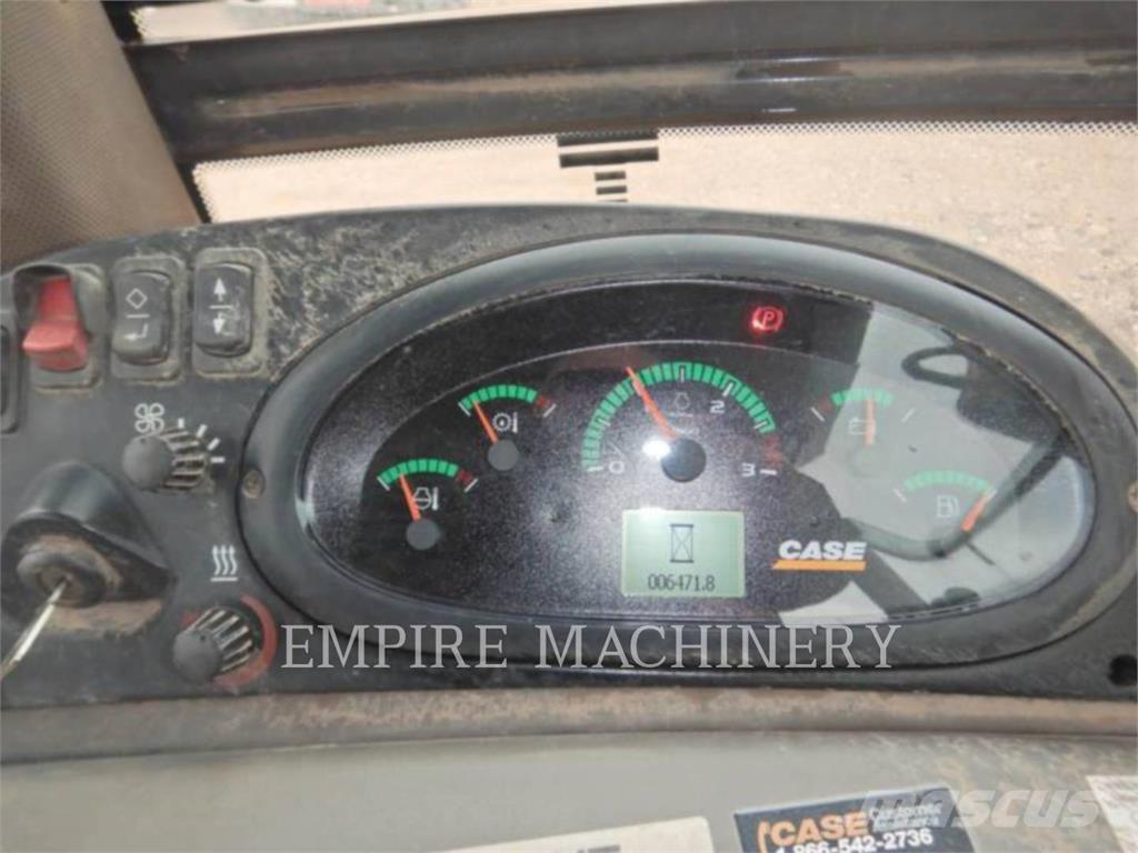 CASE 580SN 反铲装载机