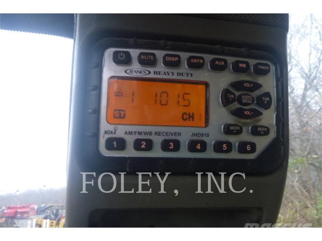 CASE 580SN 反铲装载机