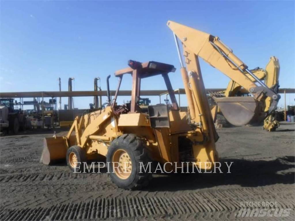 CASE 680L 反铲装载机