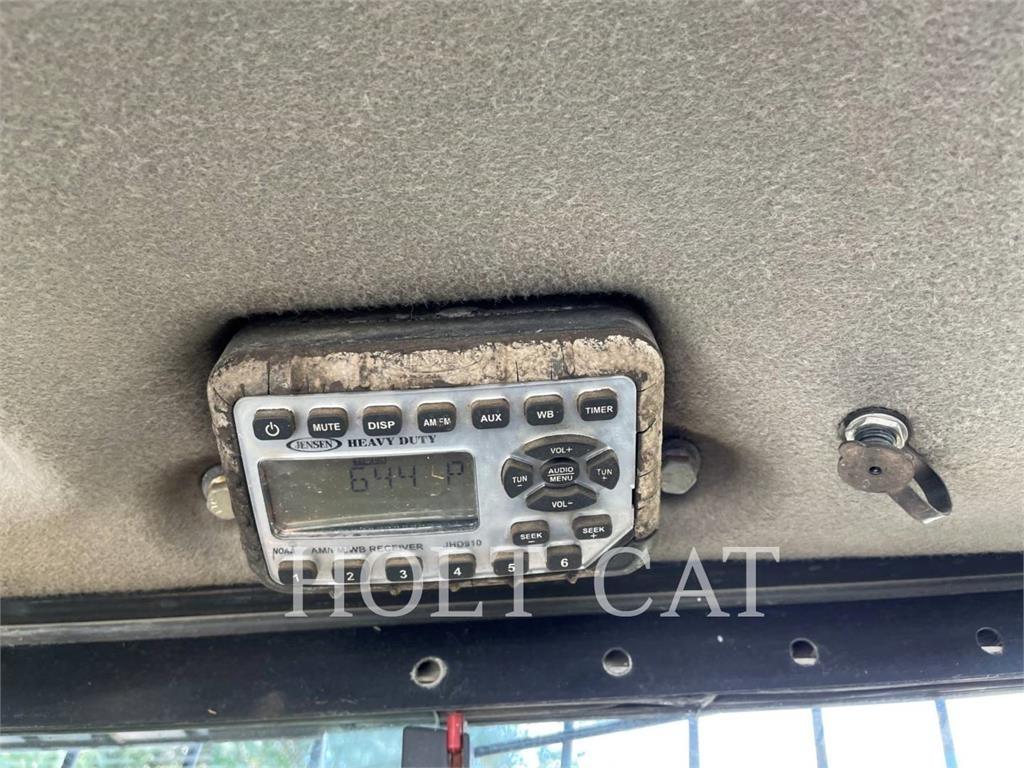 CASE SR250 滑移装载机
