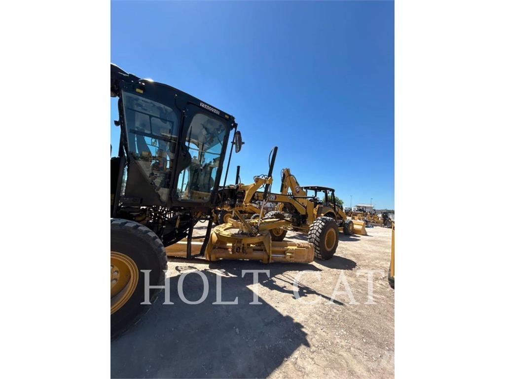 CAT 120 平地机/推土机