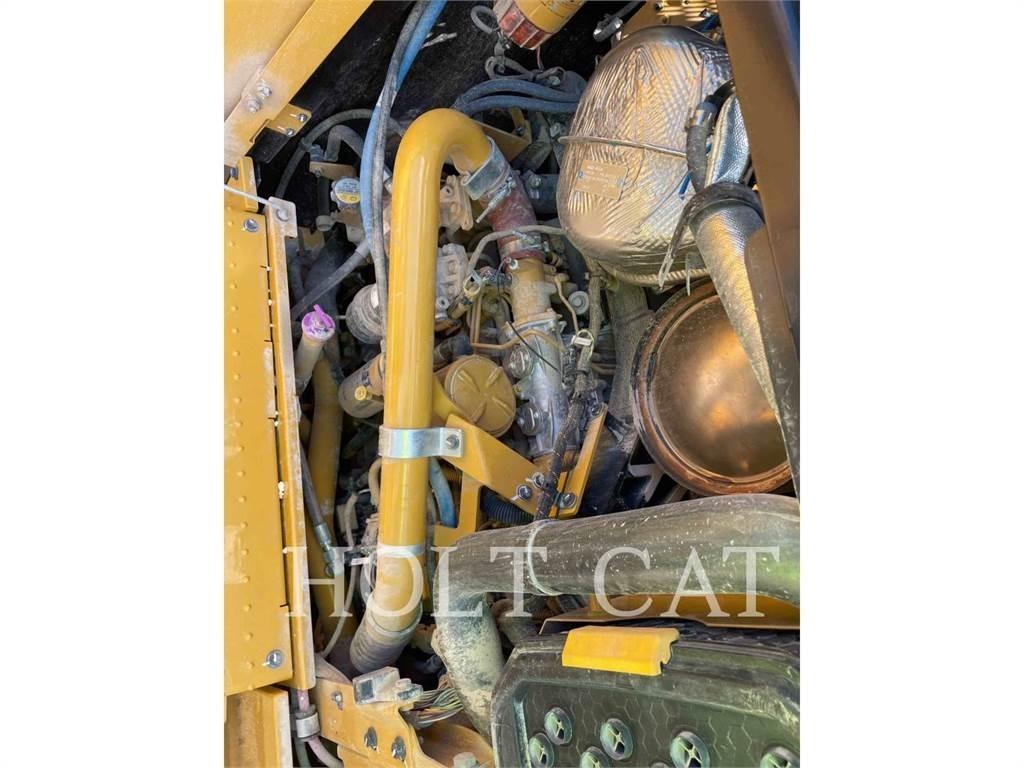 CAT 120 JOY 平地机/推土机