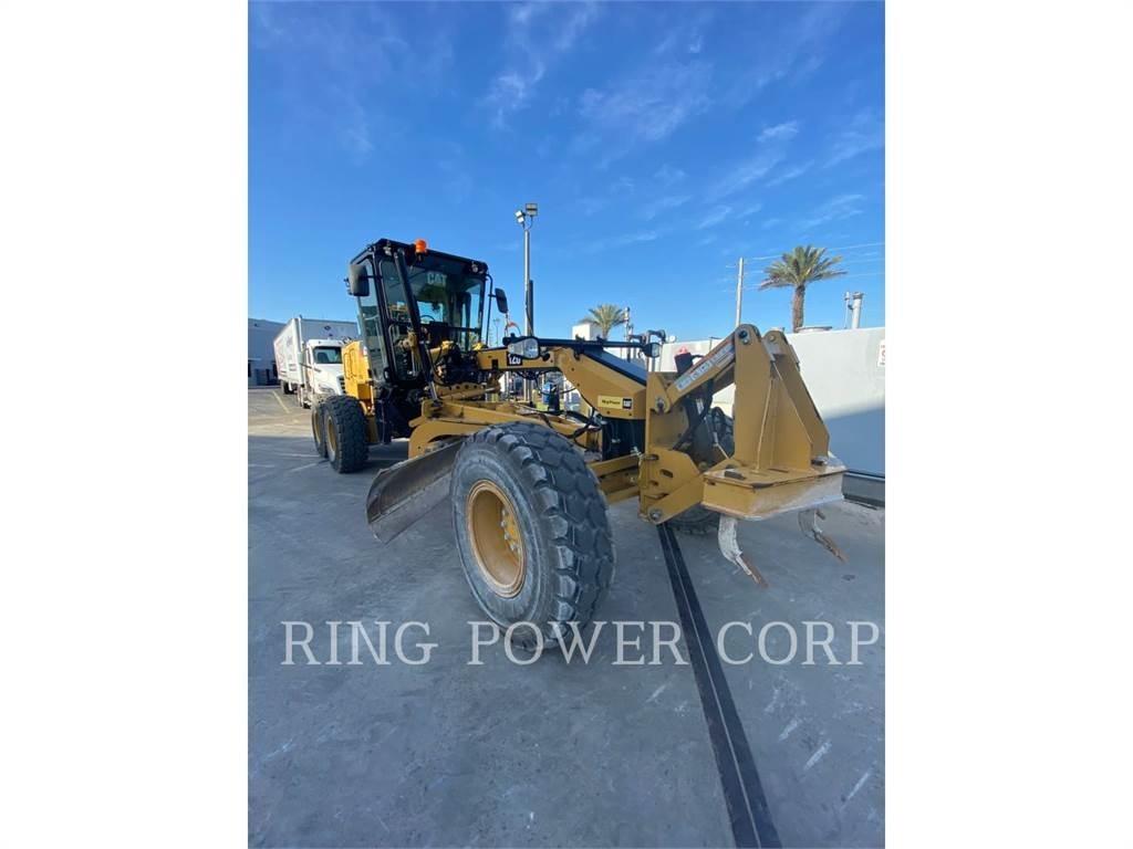CAT 120 LVR 平地机/推土机