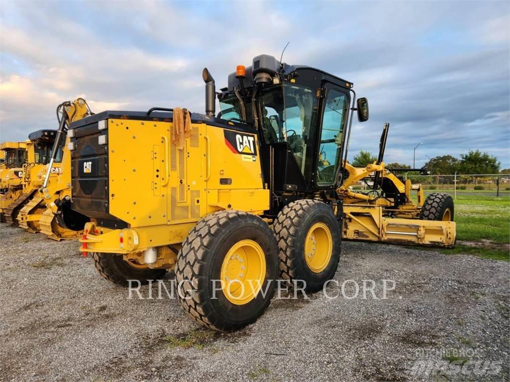 CAT 120 LVR 平地机/推土机