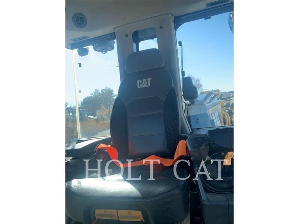 CAT 120AWD JOY 平地机/推土机