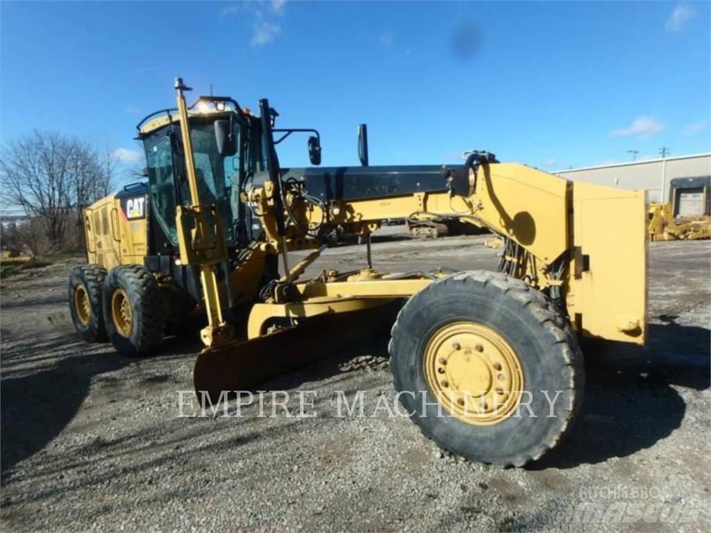 CAT 120M2 AWD 平地机/推土机