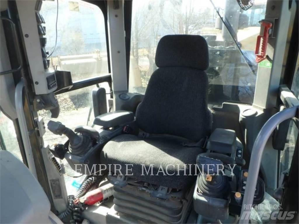 CAT 120M2 AWD 平地机/推土机