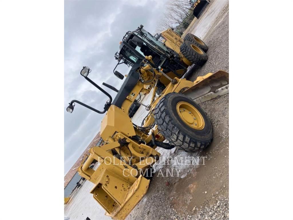 CAT 120M2AWD 平地机/推土机
