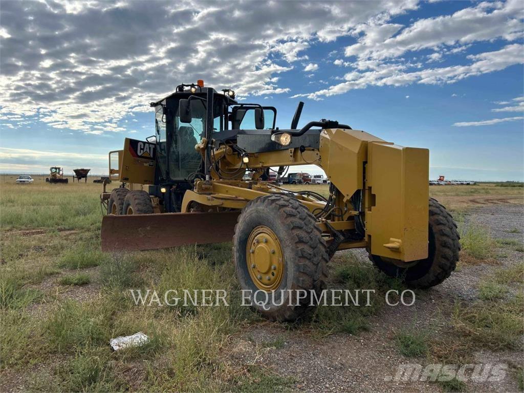 CAT 120M2AWD 平地机/推土机