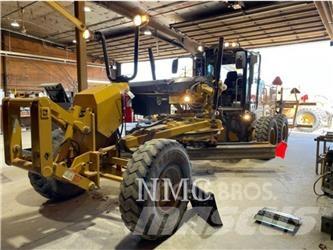 CAT 12M2 平地机/推土机