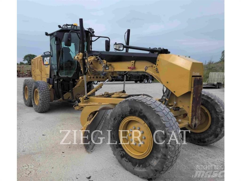 CAT 12M2 平地机/推土机