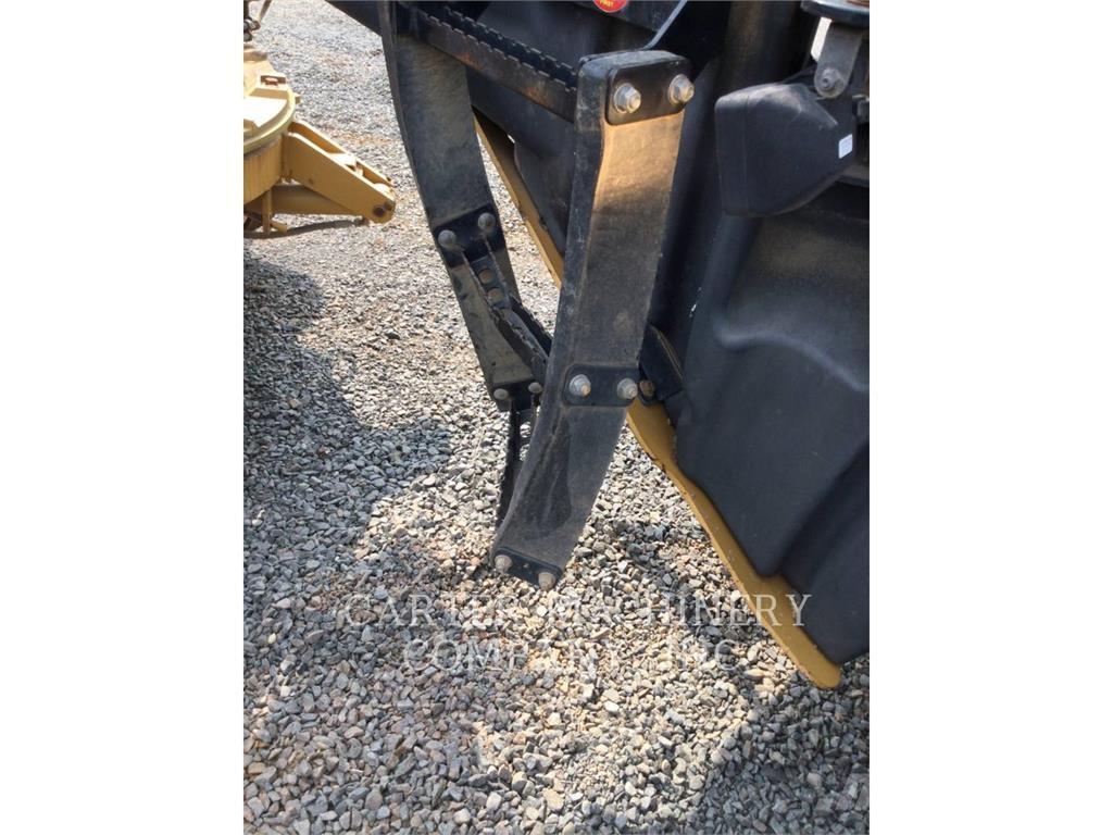 CAT 12M2 平地机/推土机