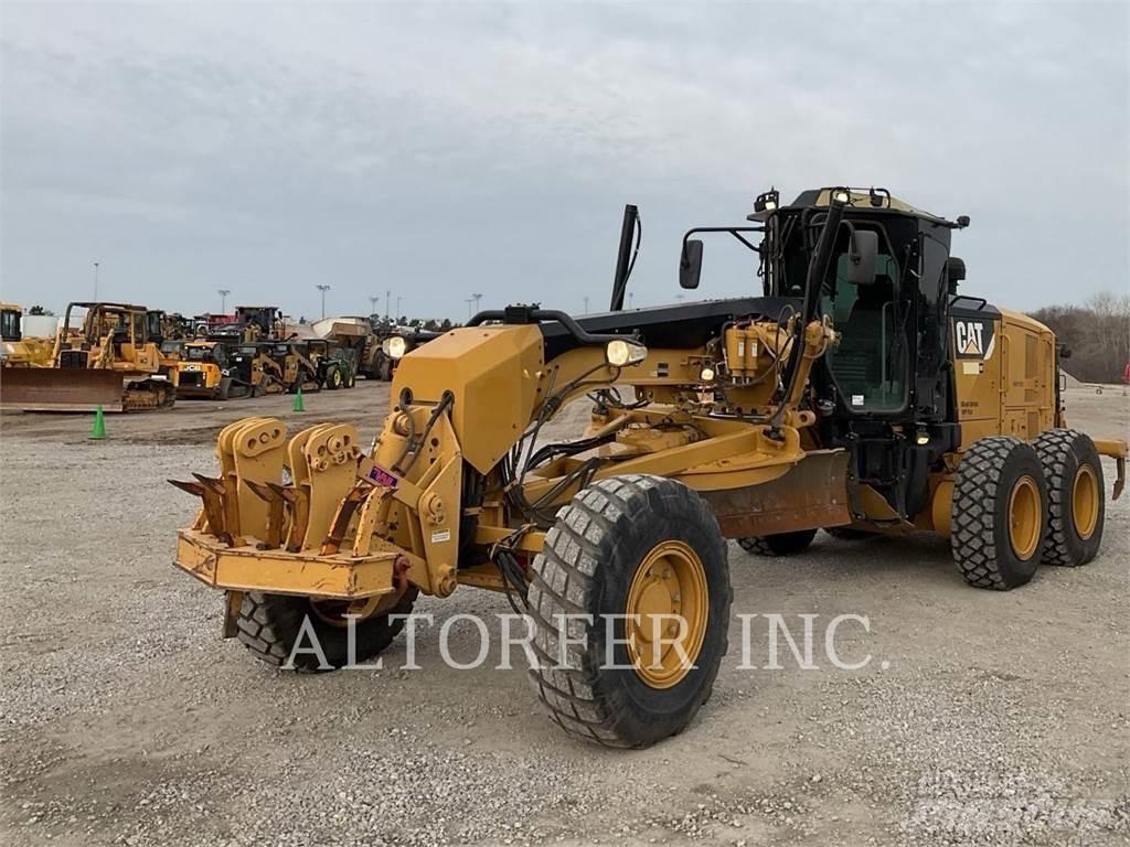 CAT 12M2 AWD 平地机/推土机