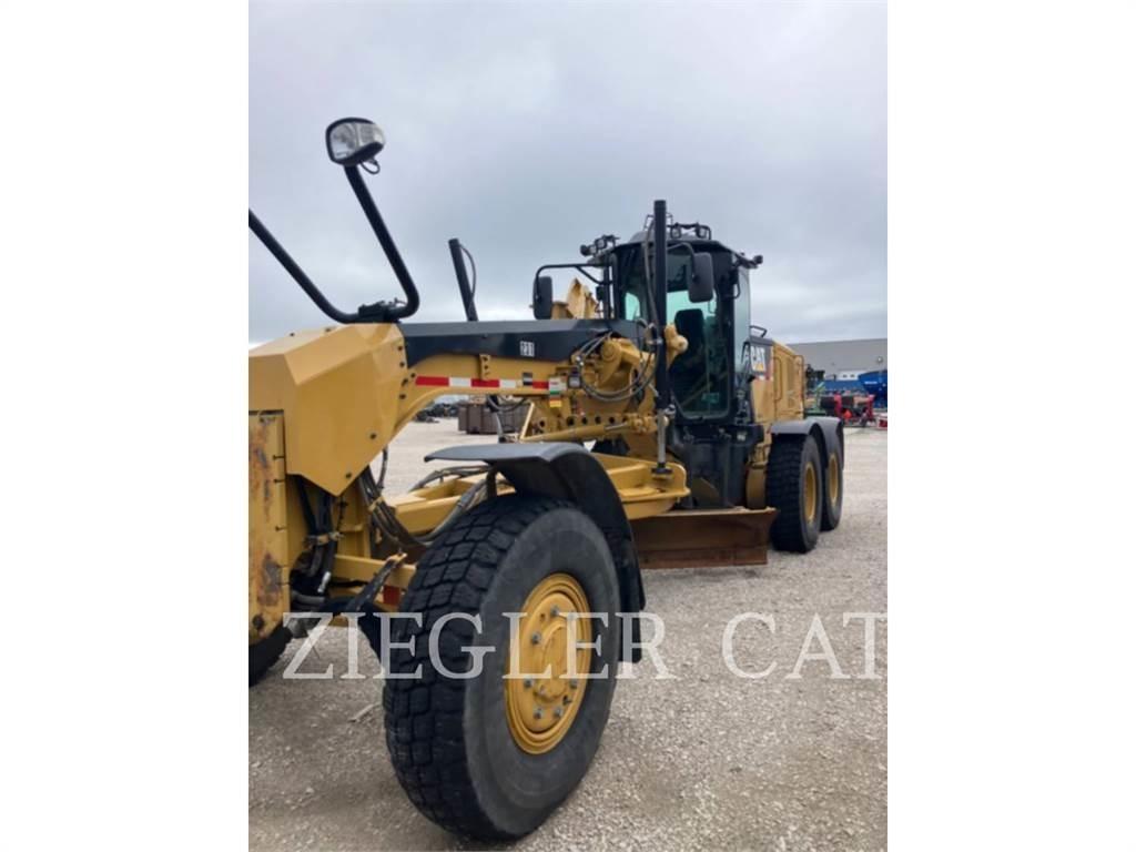 CAT 12M2AWD 平地机/推土机