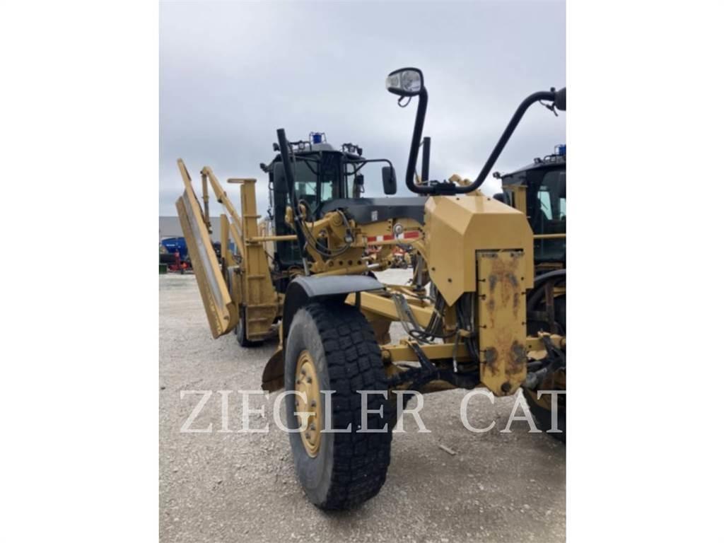 CAT 12M2AWD 平地机/推土机