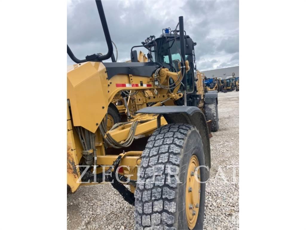 CAT 12M2AWD 平地机/推土机