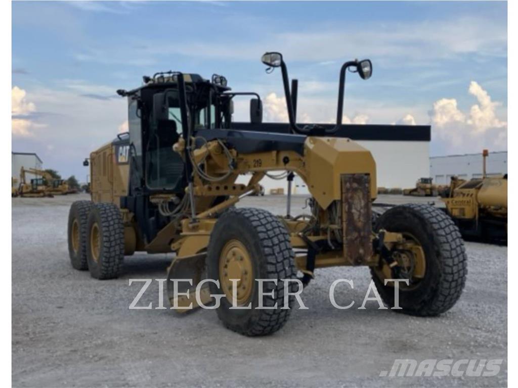 CAT 12M2AWD 平地机/推土机