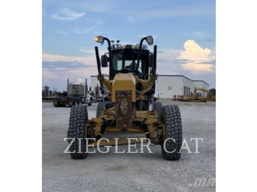 CAT 12M2AWD 平地机/推土机