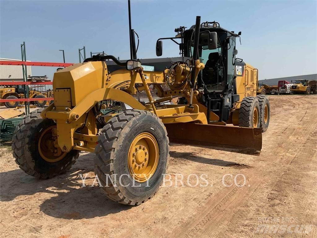 CAT 12M3 平地机/推土机