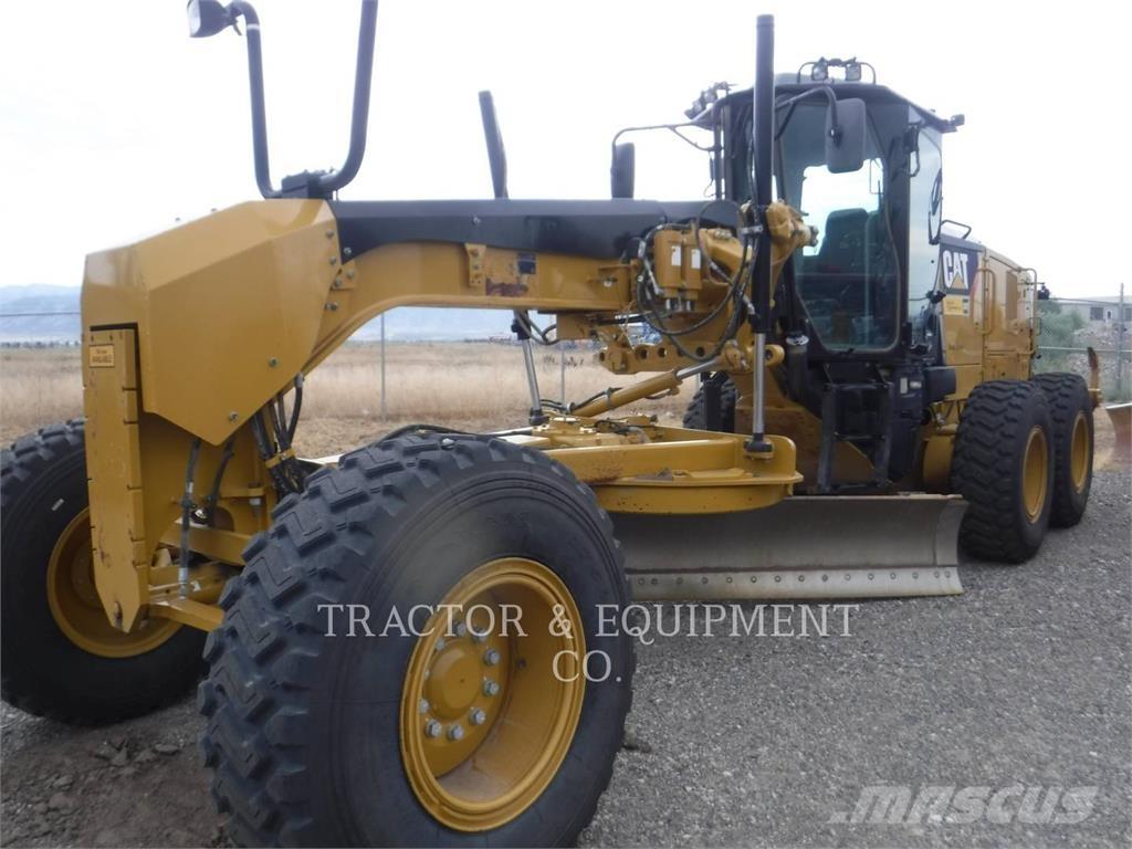 CAT 12M3 平地机/推土机