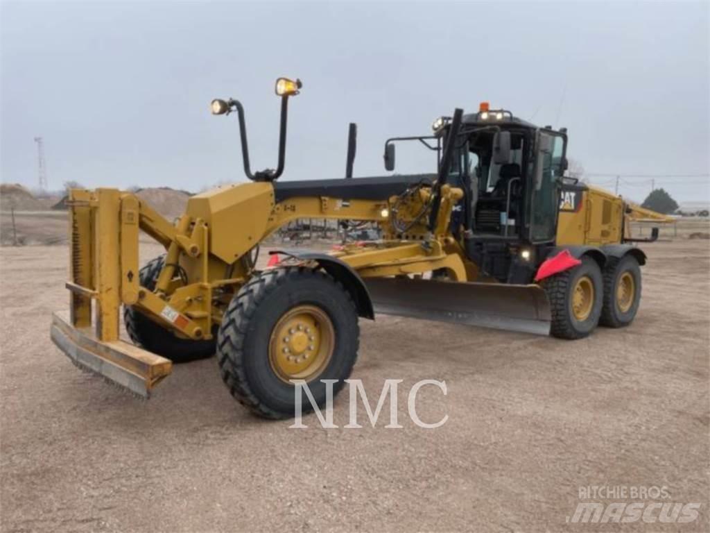CAT 12M3 平地机/推土机