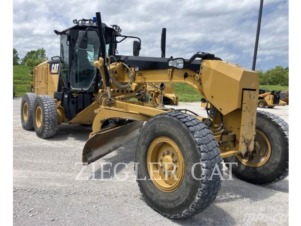 CAT 12M3 平地机/推土机