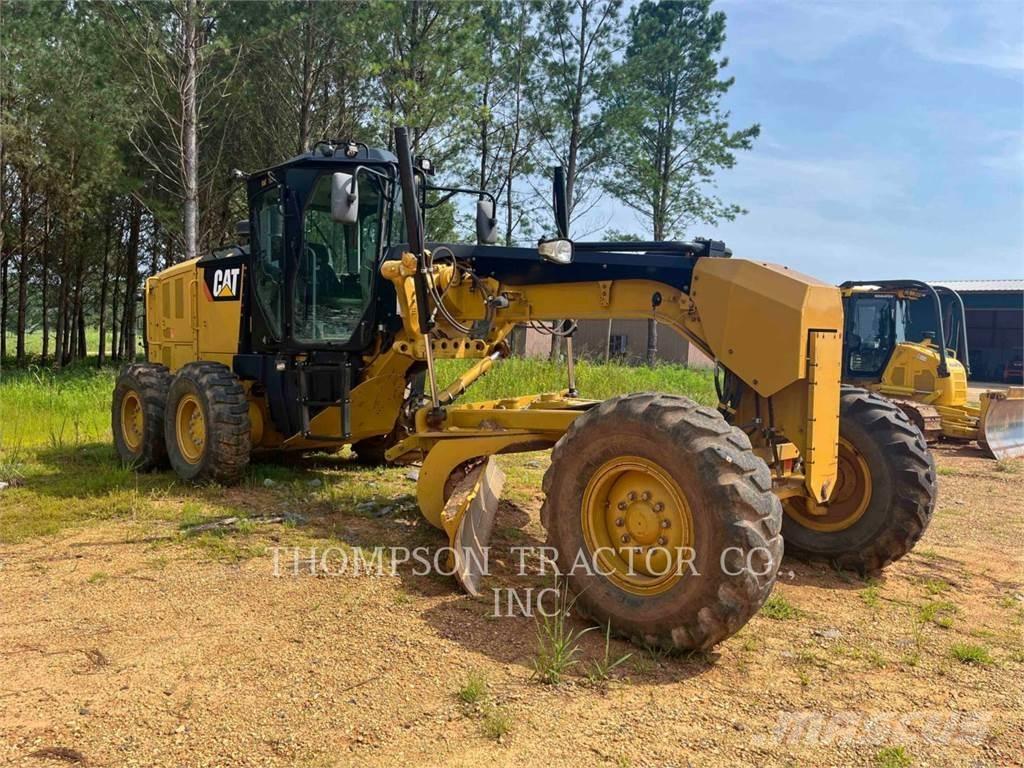 CAT 12M3 平地机/推土机