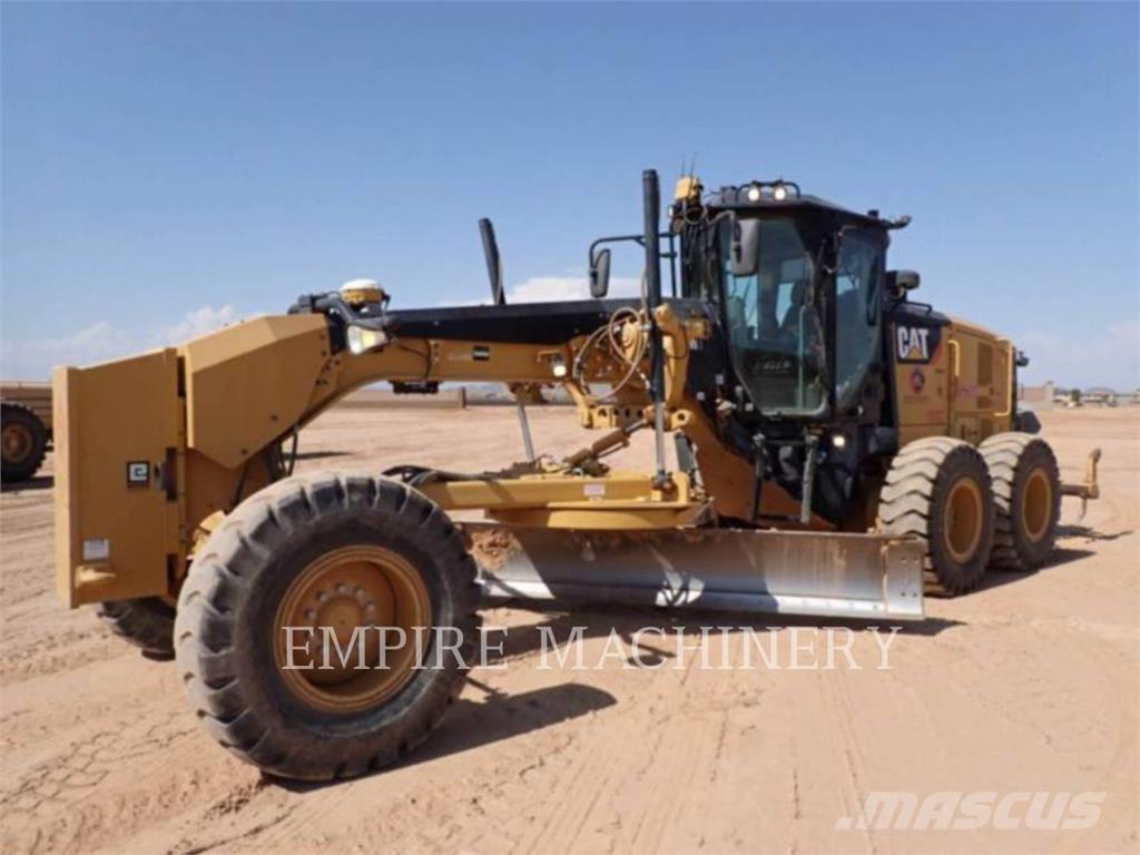 CAT 12M3 平地机/推土机