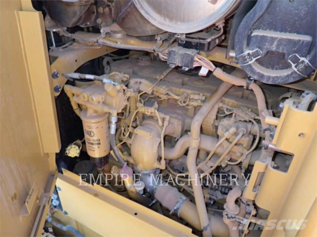 CAT 12M3 平地机/推土机