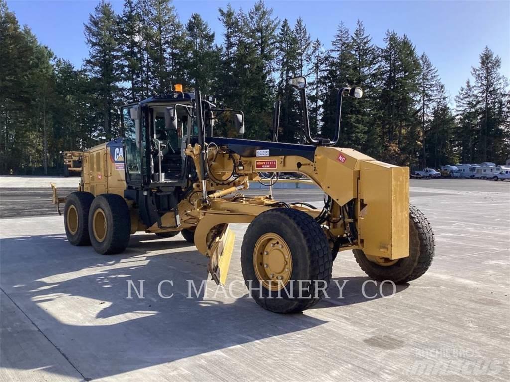 CAT 12M3 AWD 平地机/推土机