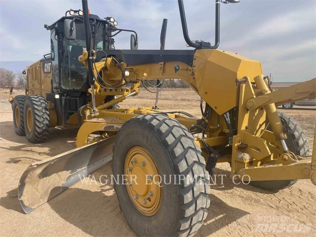 CAT 12M3 AWD 平地机/推土机
