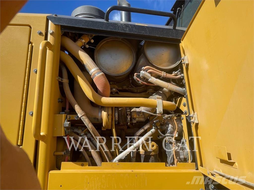 CAT 12M3 AWD 平地机/推土机