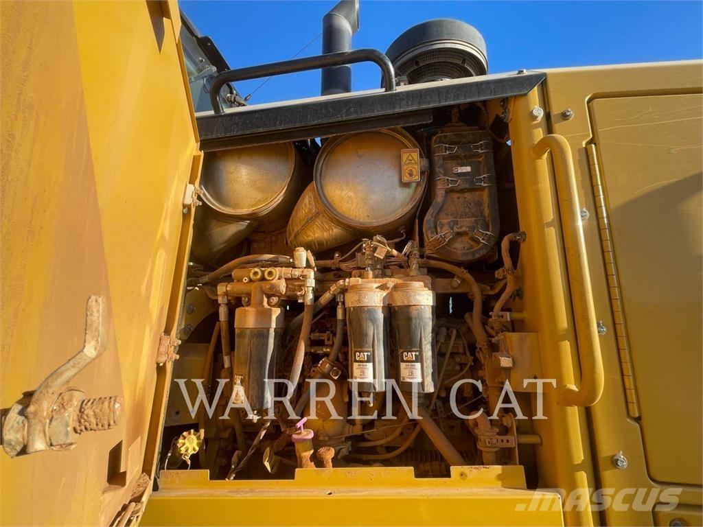 CAT 12M3 AWD 平地机/推土机