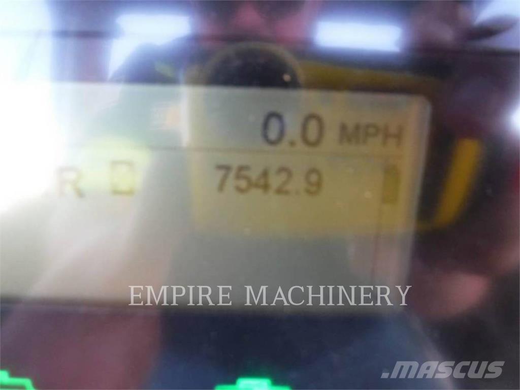 CAT 12M3 AWD 平地机/推土机