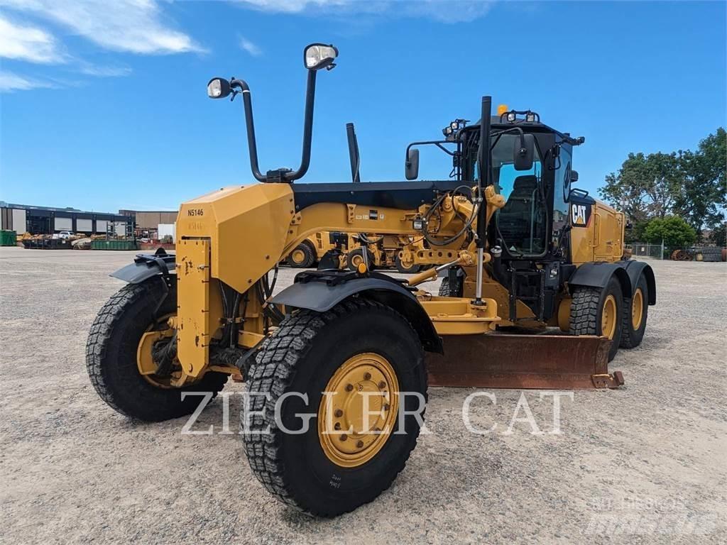 CAT 12M3AWD 平地机/推土机
