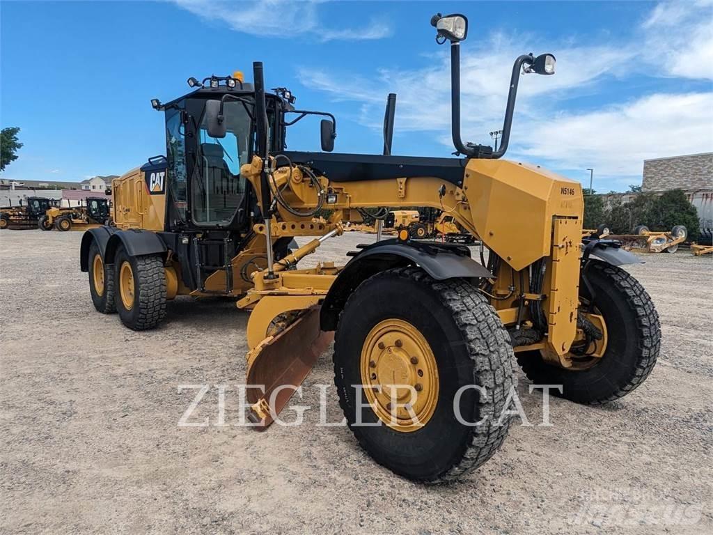 CAT 12M3AWD 平地机/推土机