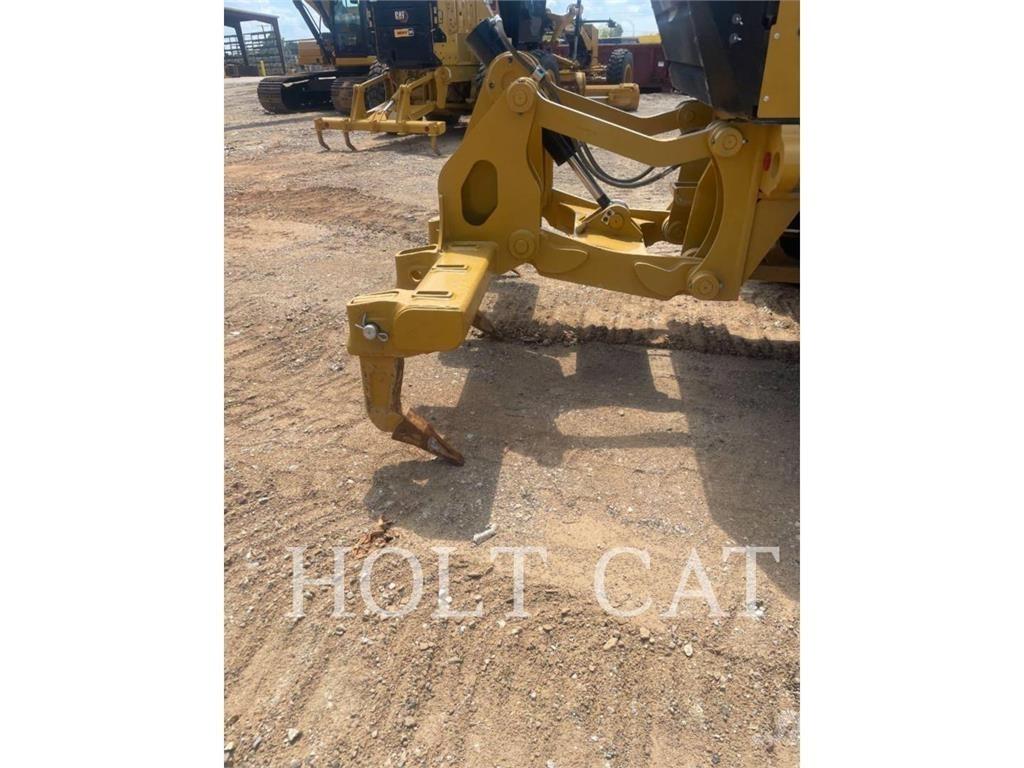 CAT 140 平地机/推土机