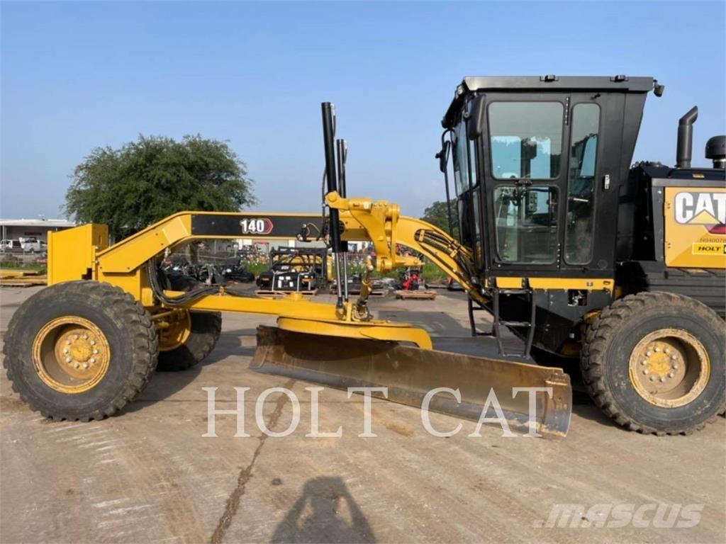 CAT 140 平地机/推土机