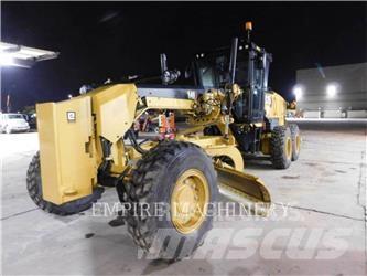 CAT 140-13 AWD 平地机/推土机