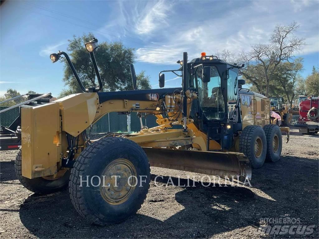 CAT 140 AWD 平地机/推土机