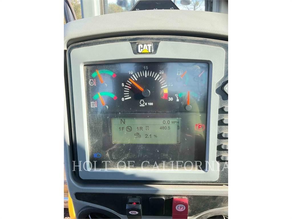 CAT 140 AWD 平地机/推土机