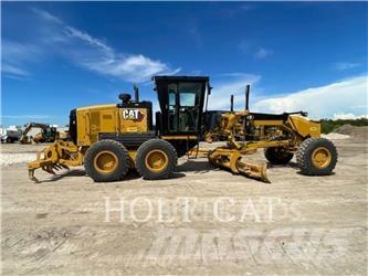 CAT 140 AWD 平地机/推土机