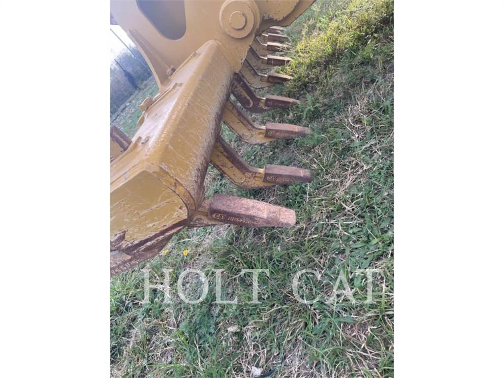 CAT 140 AWD 平地机/推土机