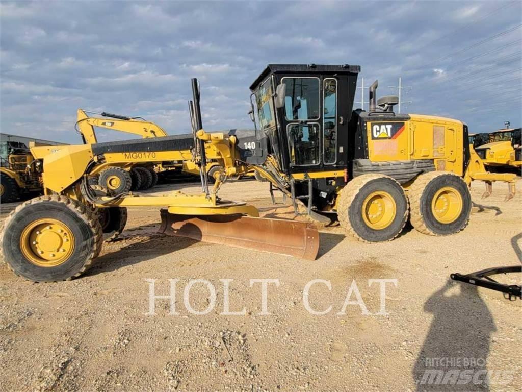 CAT 140 AWD 平地机/推土机