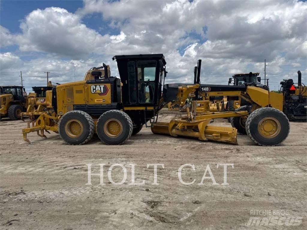 CAT 140 AWD 平地机/推土机