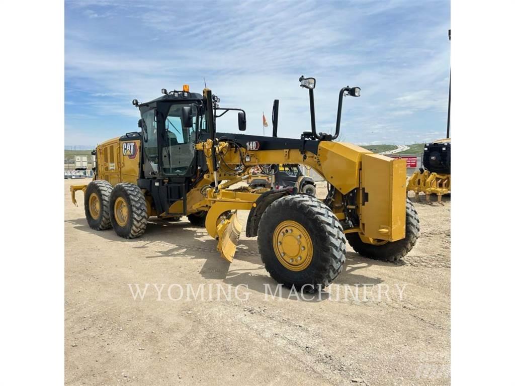 CAT 140 AWD 平地机/推土机