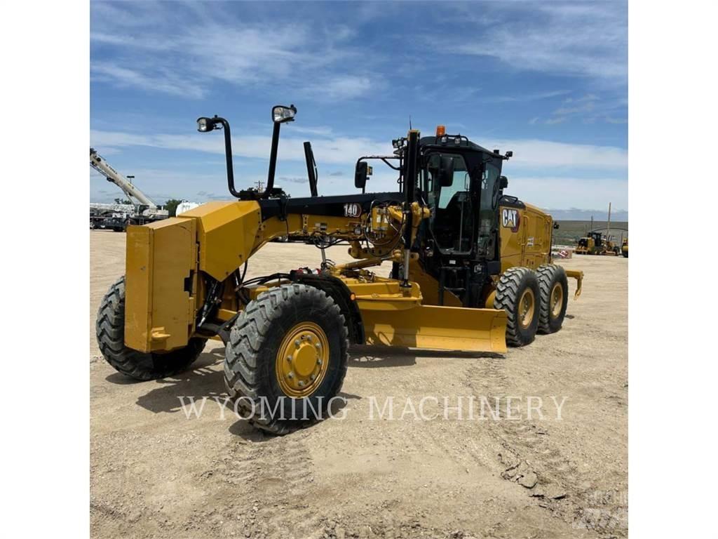 CAT 140 AWD 平地机/推土机