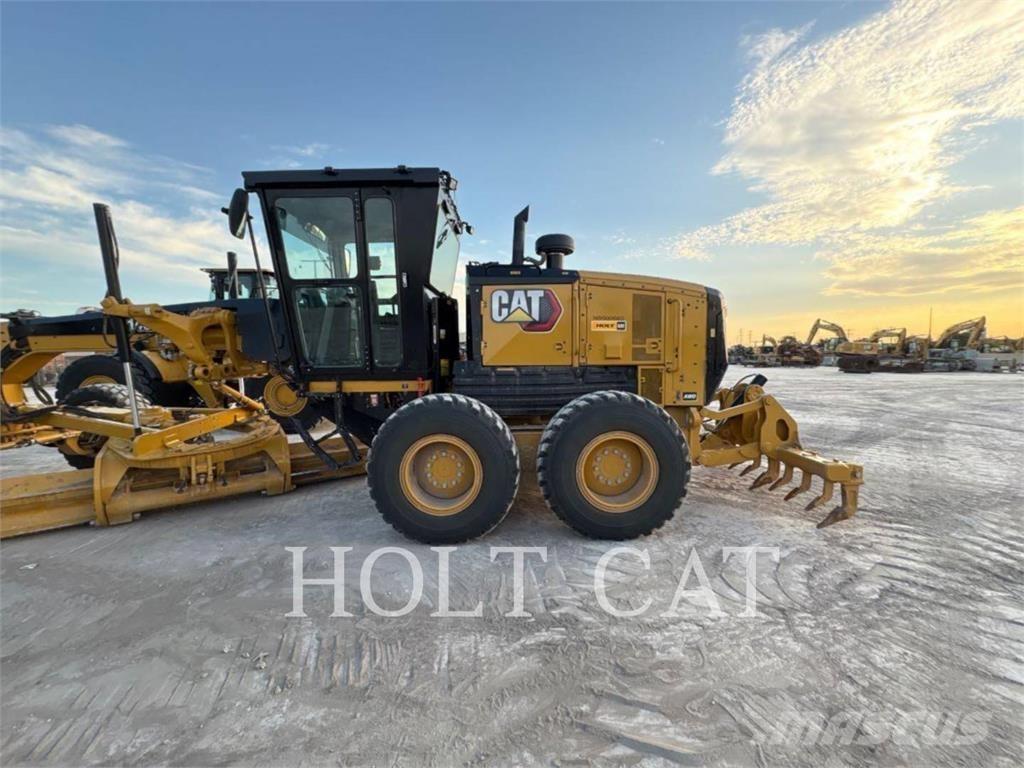 CAT 140 AWD 平地机/推土机